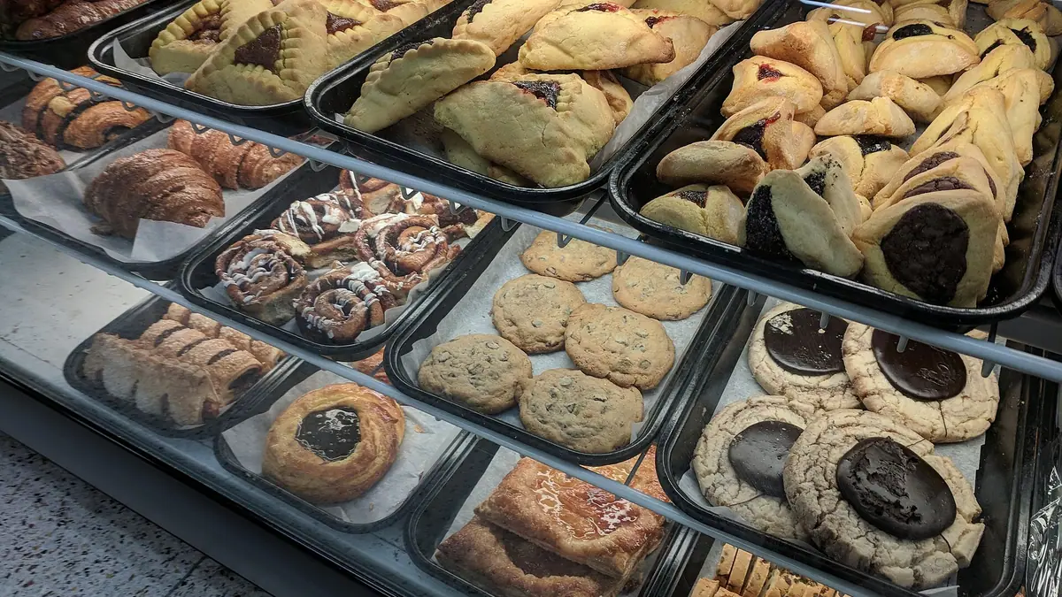Stacey's Bakery – bakery in Heanor town centre